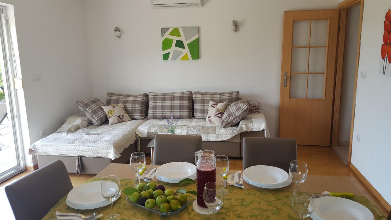 Apartment Boba シニ エクステリア 写真